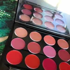 ISH Lip Palette